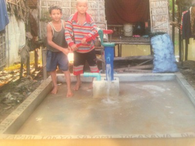 支援活動 カンボジアの井戸
